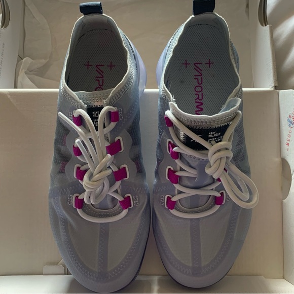 Nike Wmns Vapormax 2019 Football Grey - Picture 5 of 7